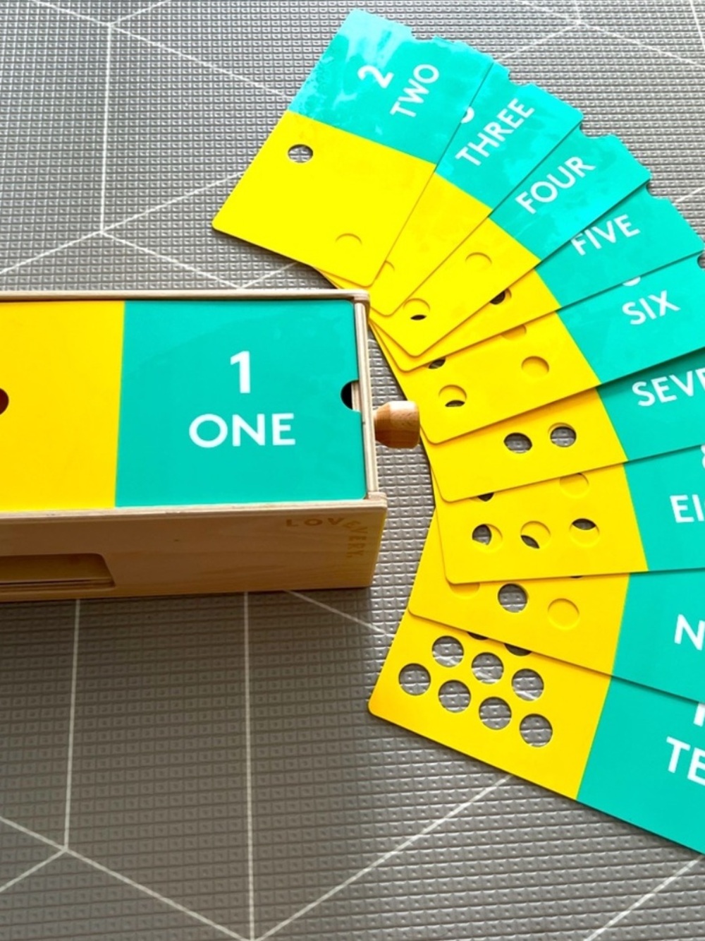 Lovevery wooden counting box (missing pegs) - Free spirit play kit